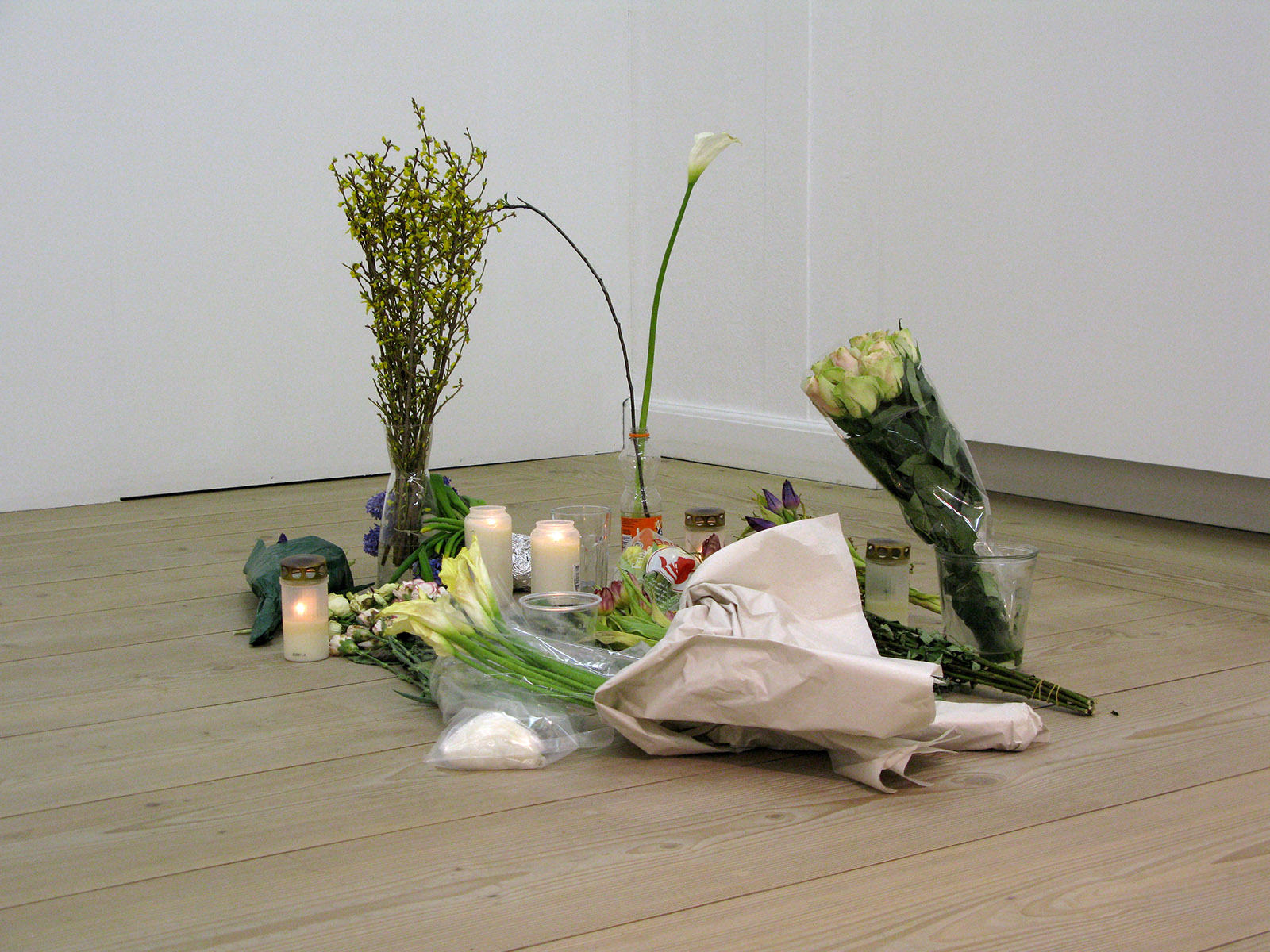 Documentation of the work 'Untitled (Spontaneous Amemorial)' by Dan Stockholm